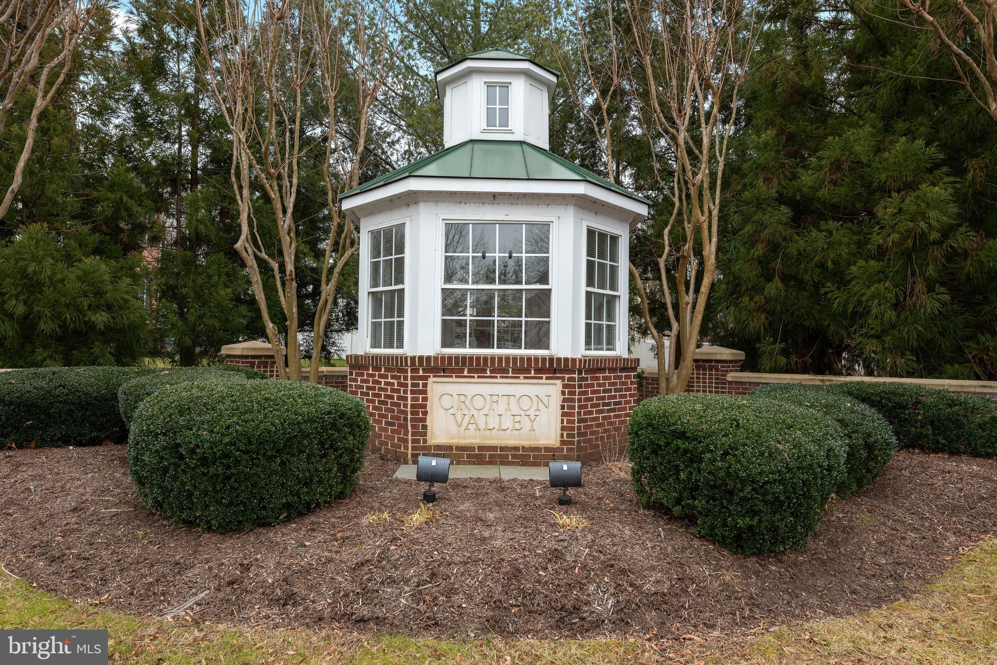 CROFTON FARMS - Residential