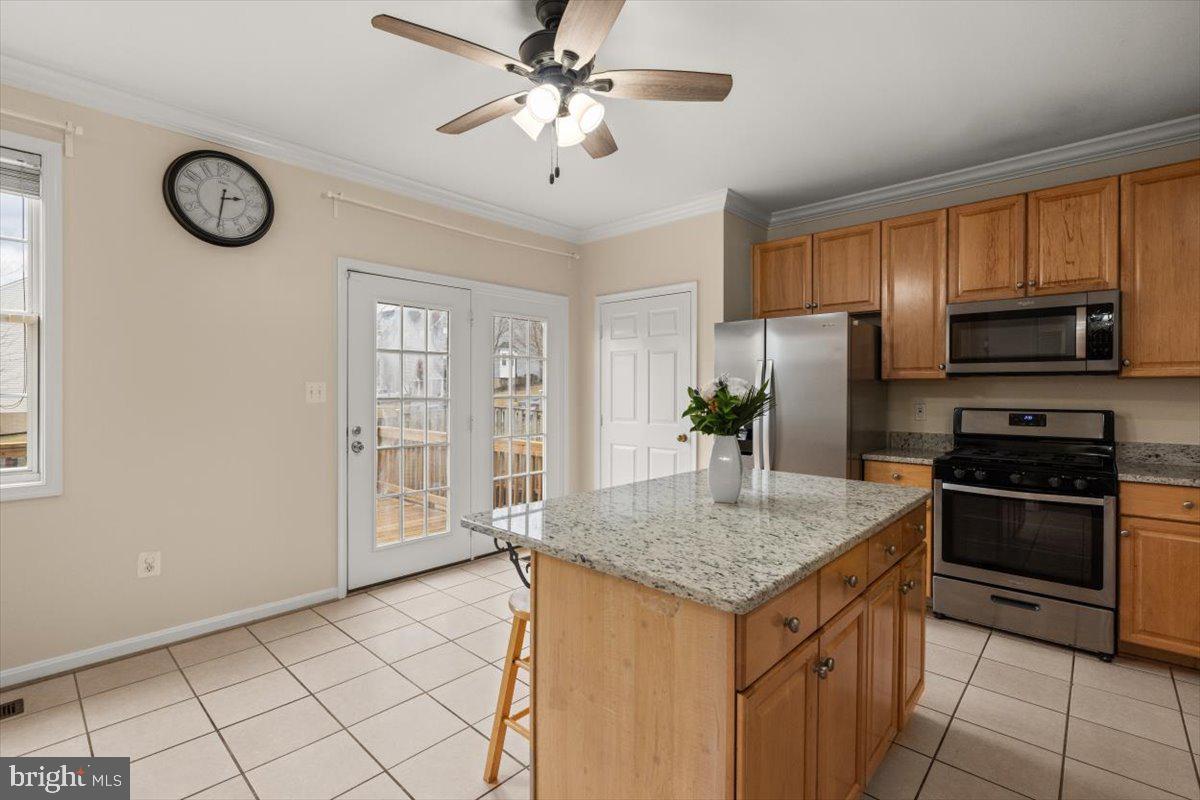 THE MEWS AT MENLOUGH - Residential