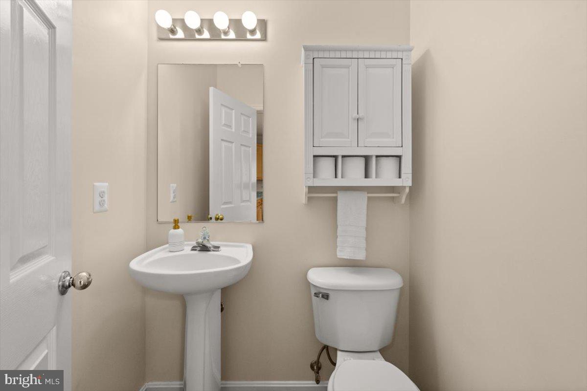 THE MEWS AT MENLOUGH - Residential