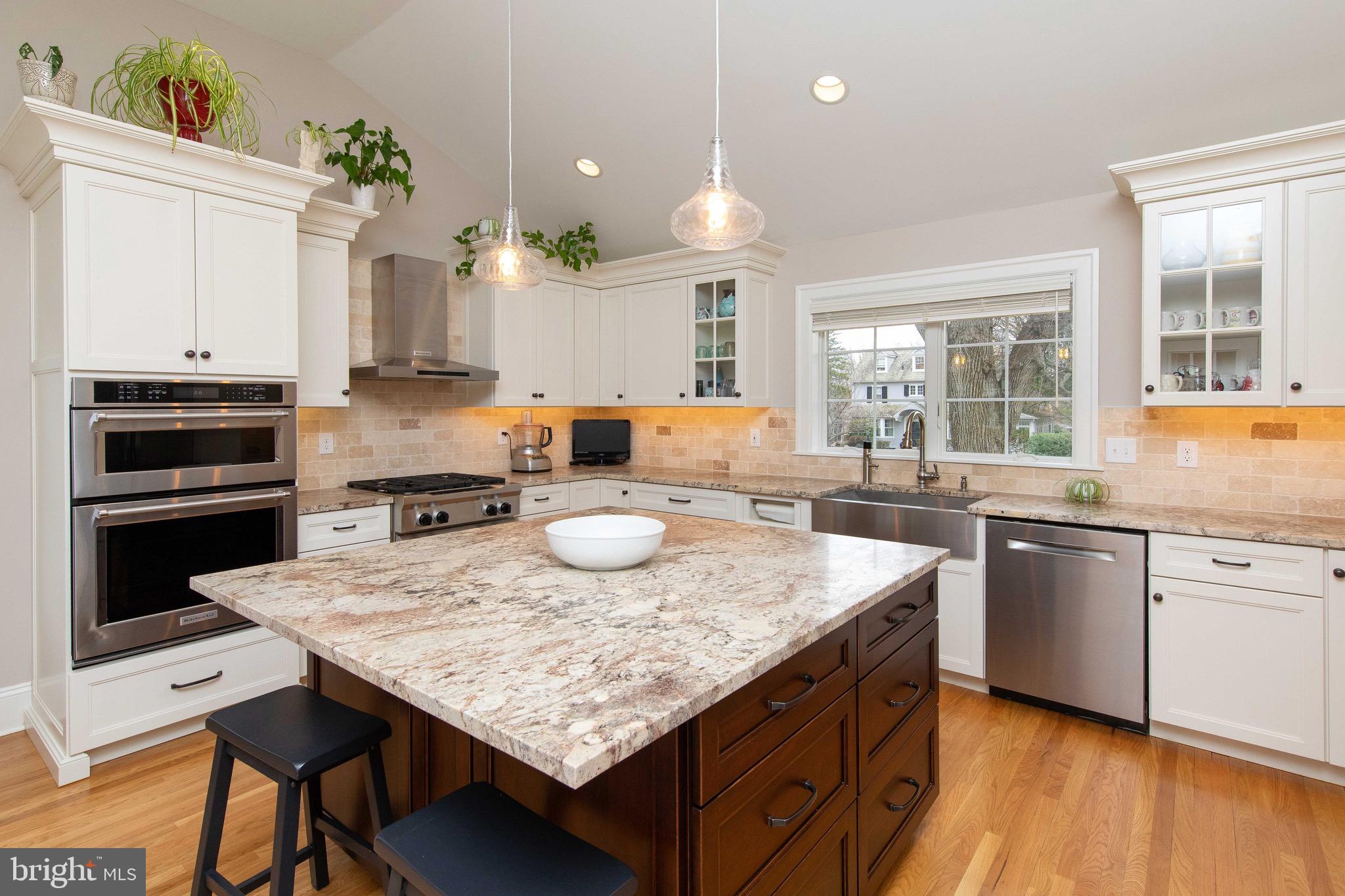 JENKINTOWN MANOR - Residential