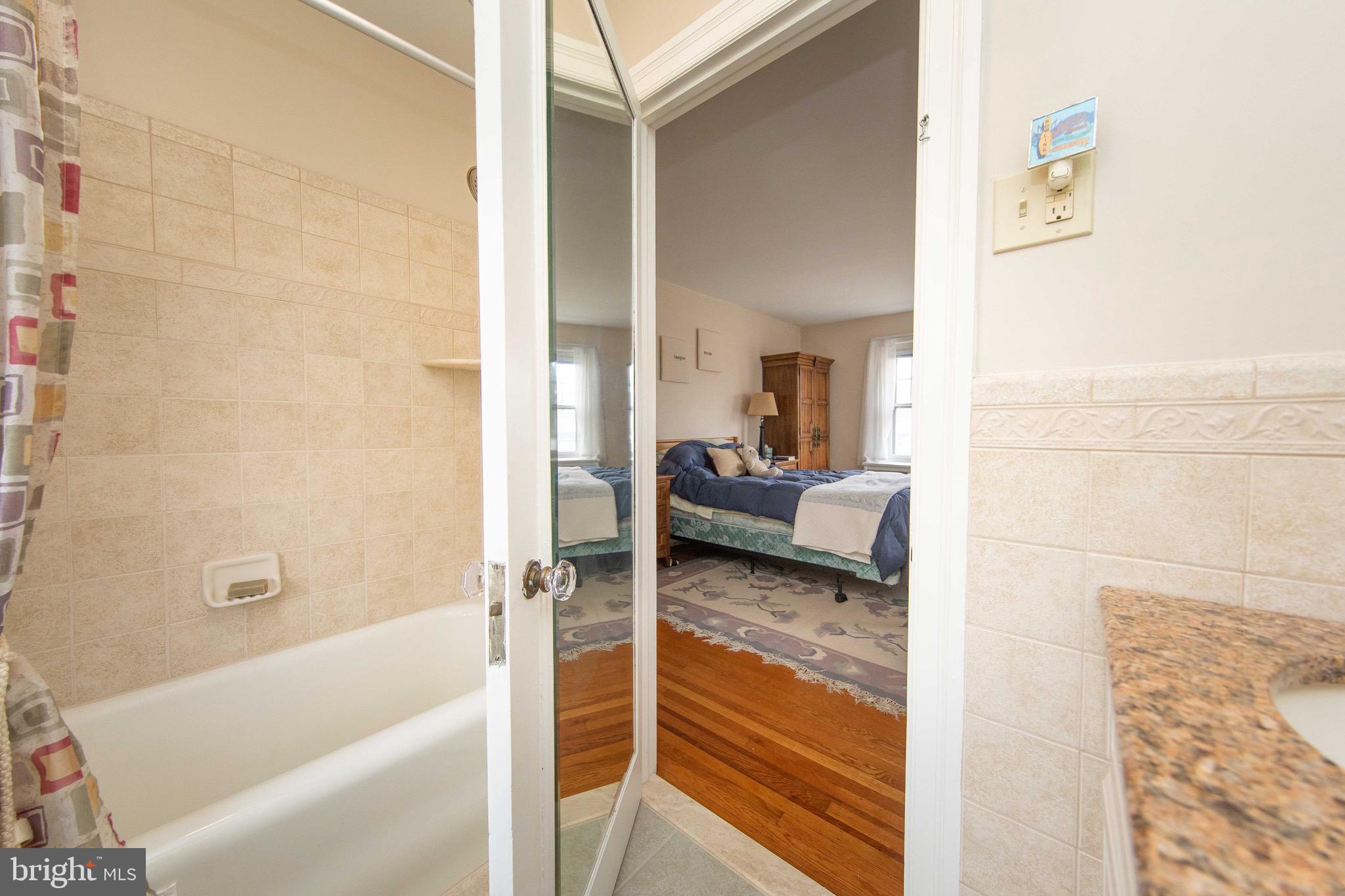 JENKINTOWN MANOR - Residential