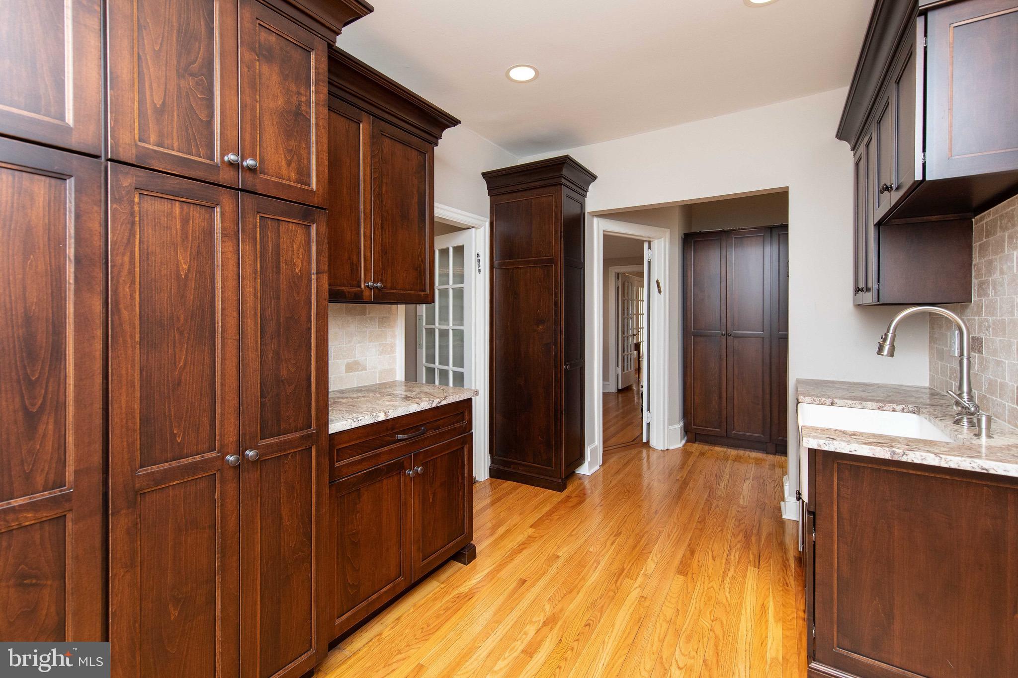 JENKINTOWN MANOR - Residential