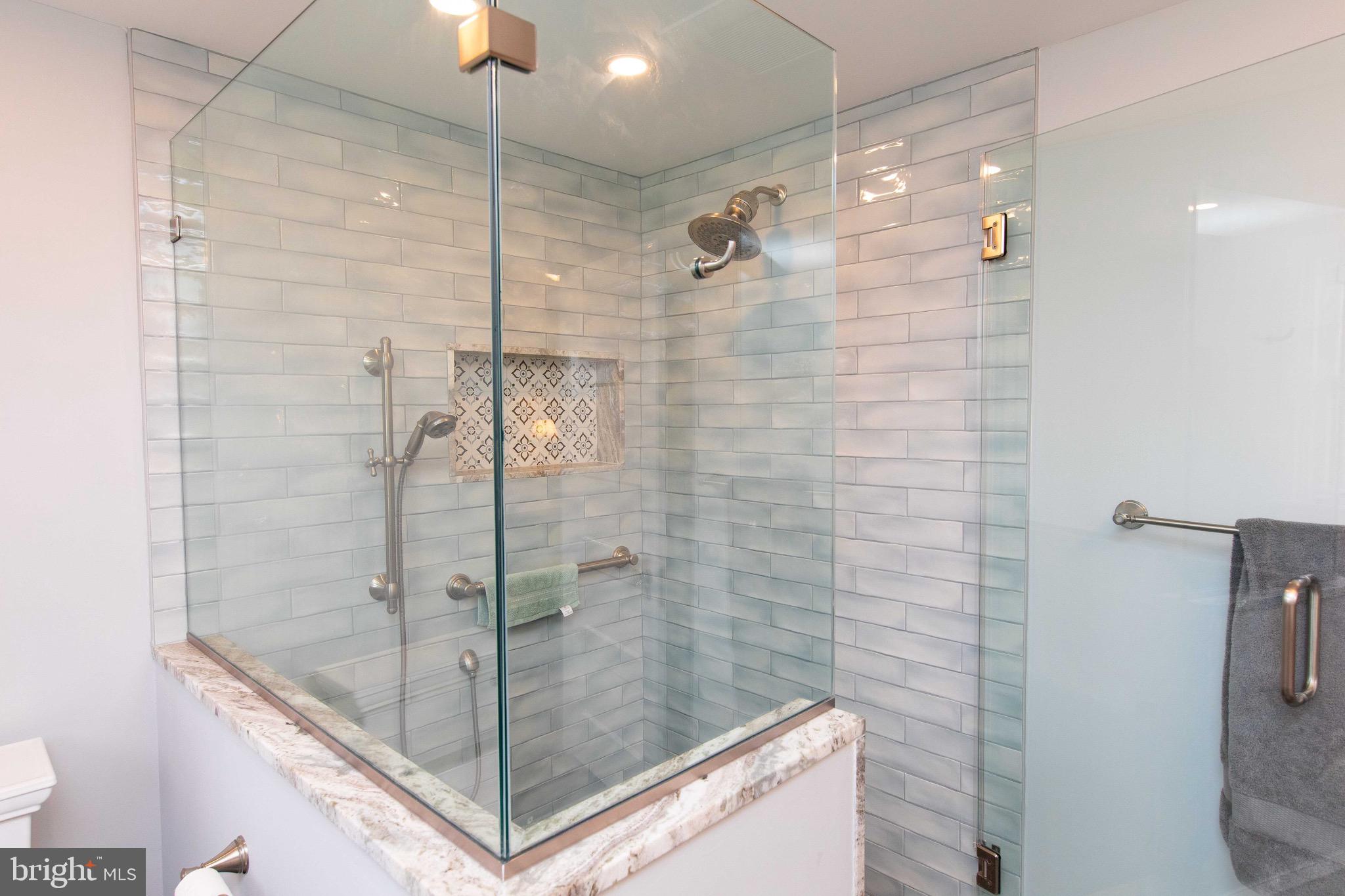 JENKINTOWN MANOR - Residential