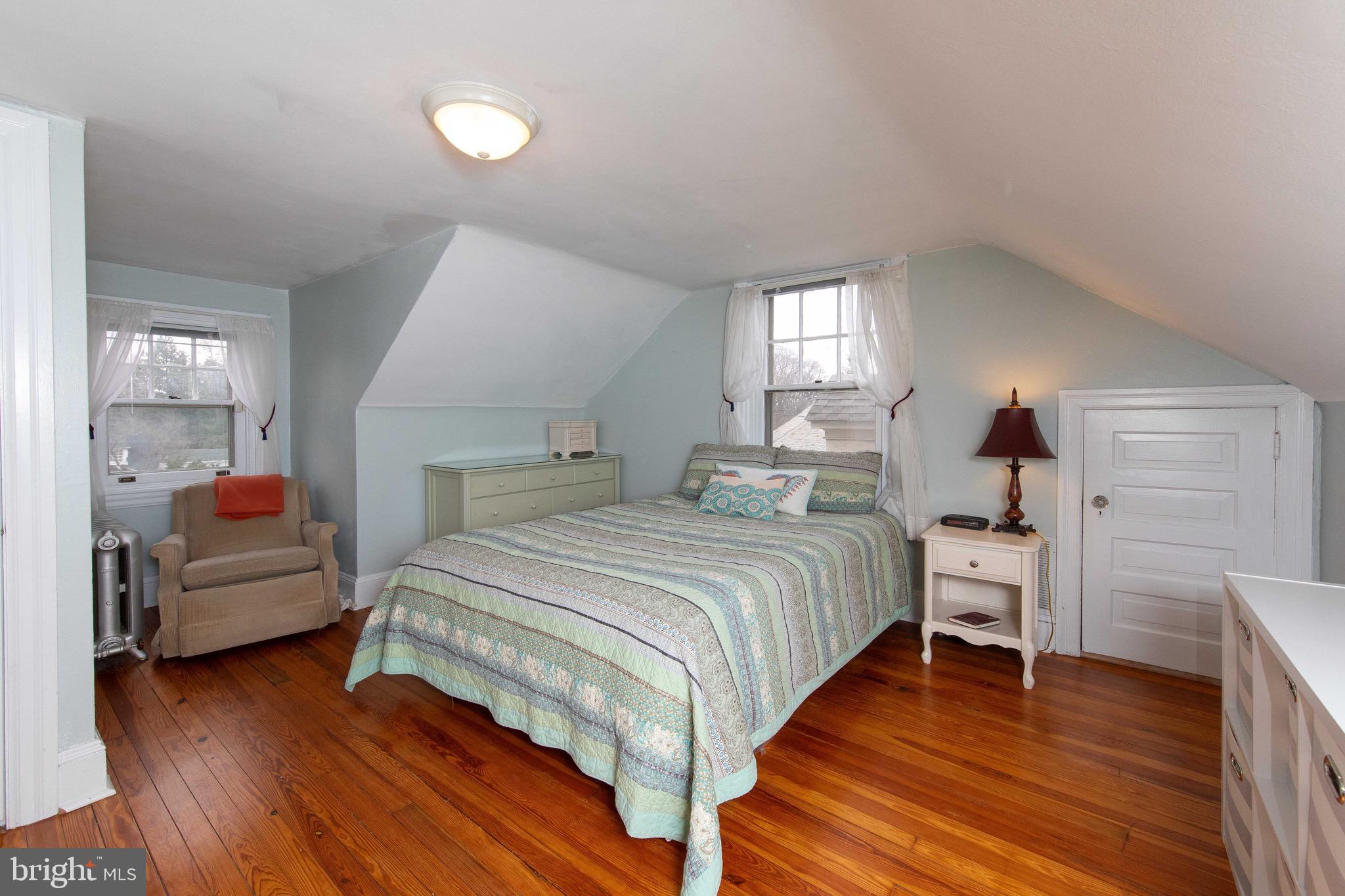 JENKINTOWN MANOR - Residential