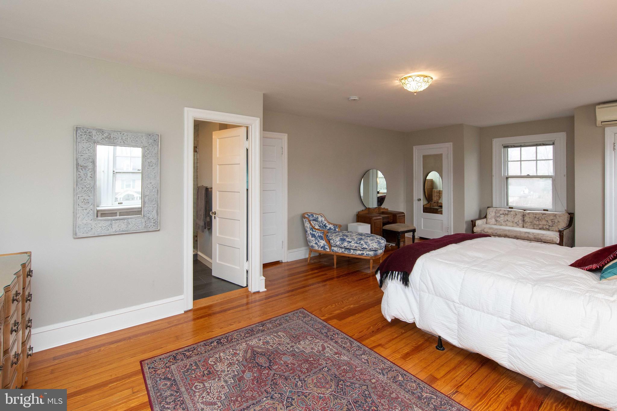 JENKINTOWN MANOR - Residential