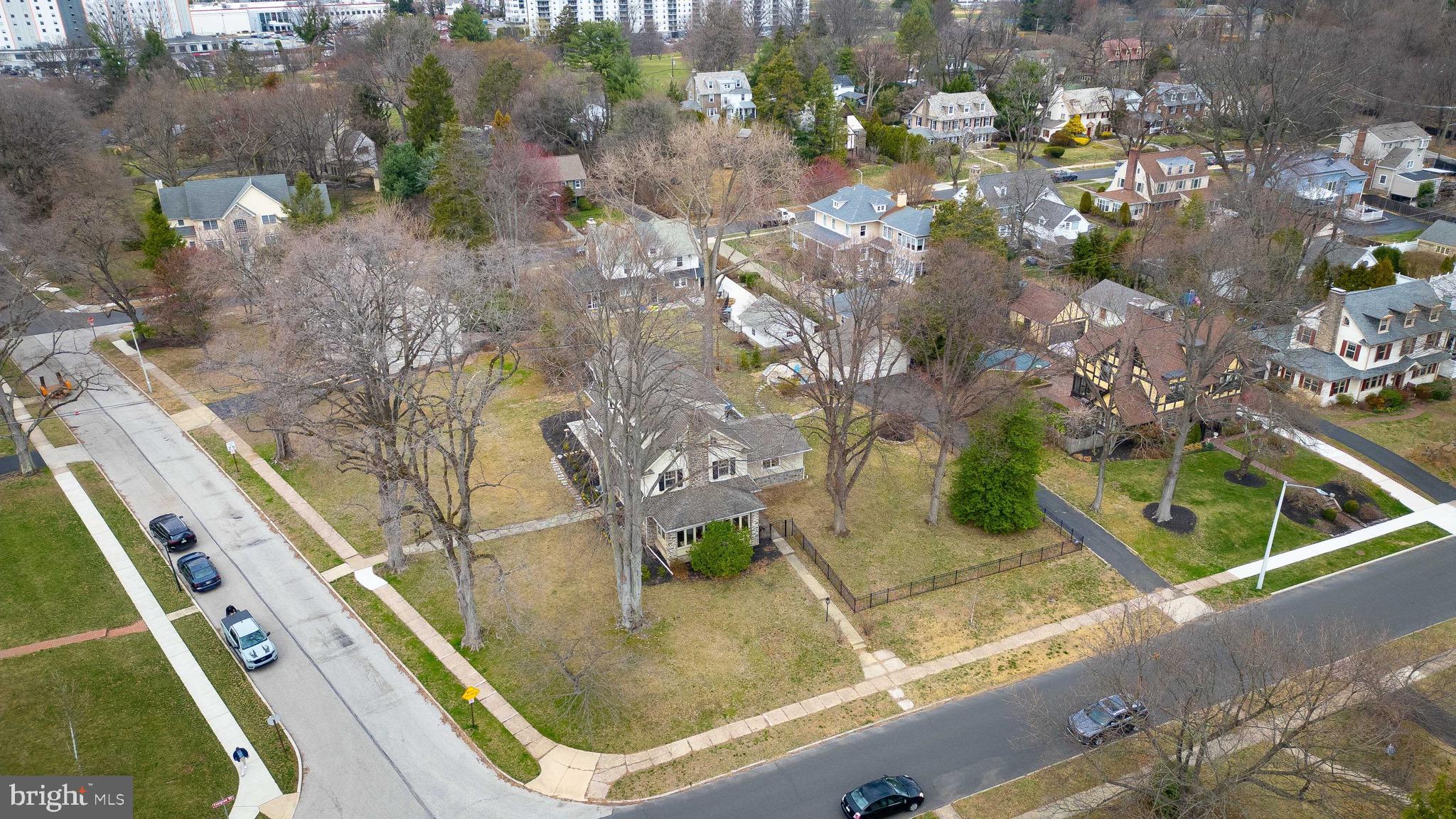 JENKINTOWN MANOR - Residential