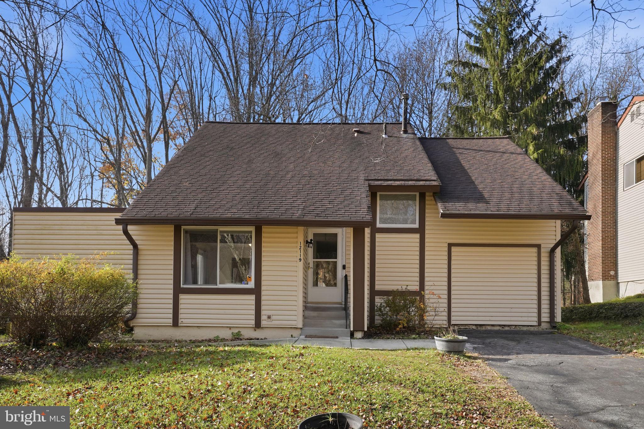 12119 WHEELING AVENUE