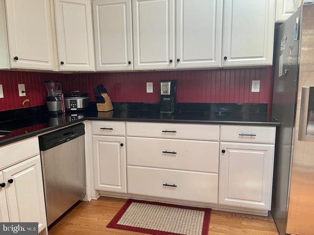 COLONIAL GARDENS - Residential