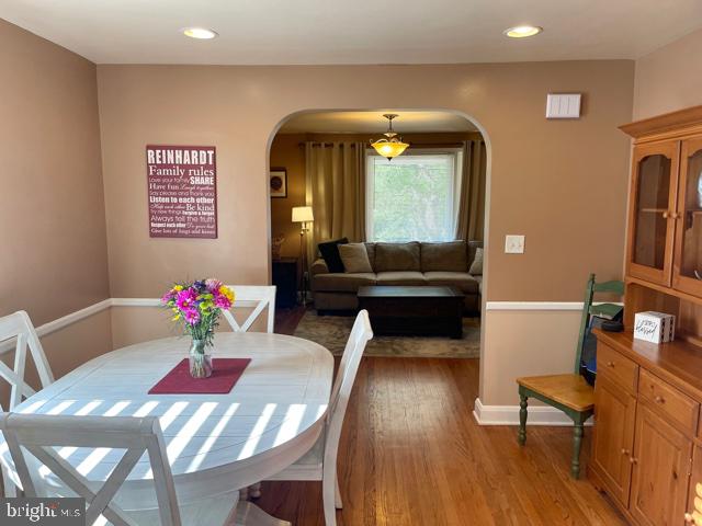 COLONIAL GARDENS - Residential