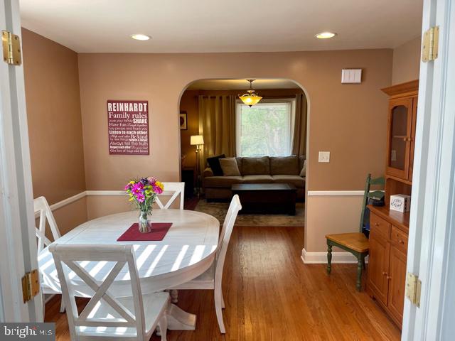 COLONIAL GARDENS - Residential