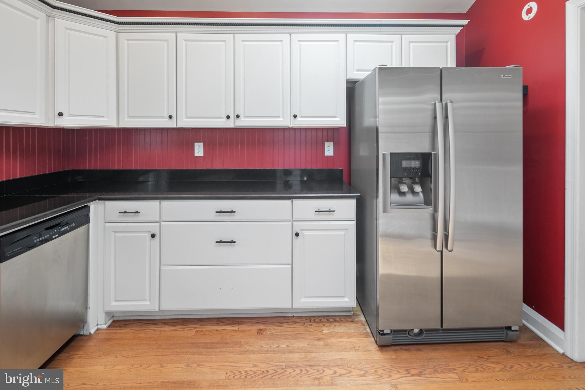 COLONIAL GARDENS - Residential