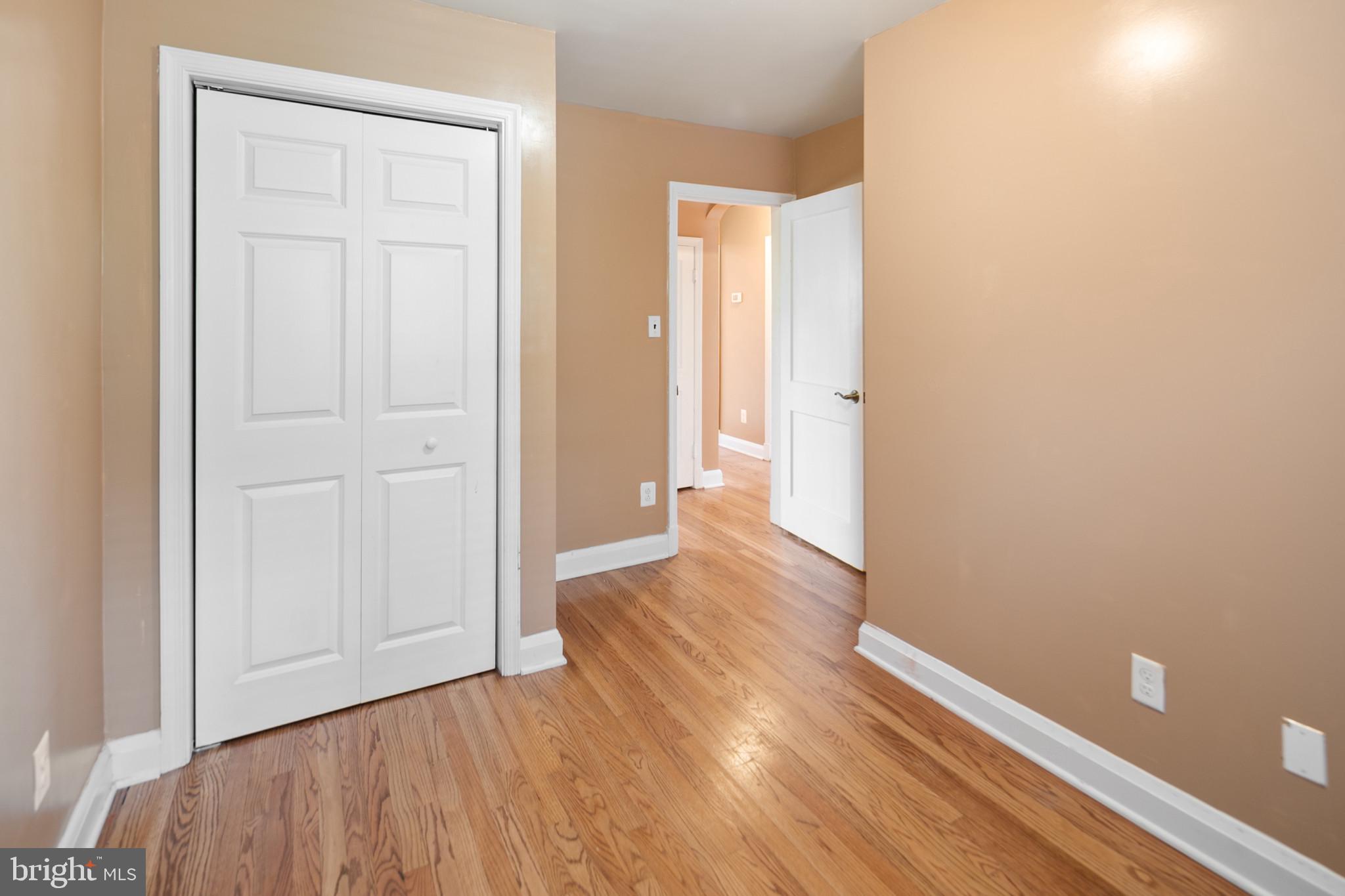 COLONIAL GARDENS - Residential