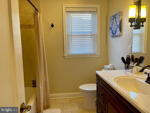 COLONIAL GARDENS - Residential