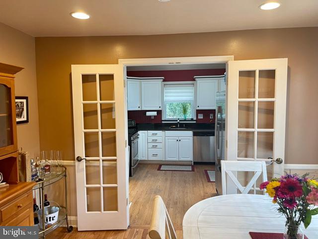 COLONIAL GARDENS - Residential