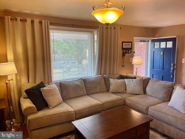 COLONIAL GARDENS - Residential