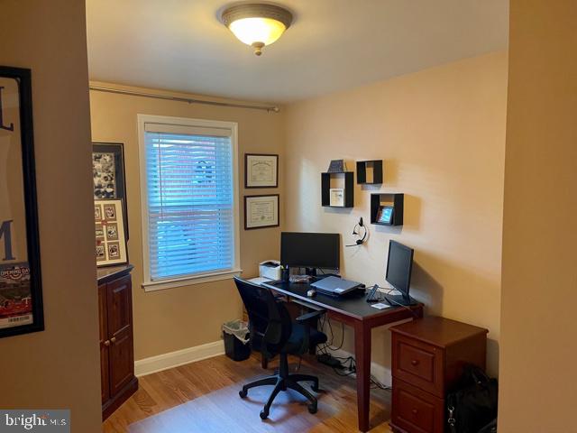 COLONIAL GARDENS - Residential