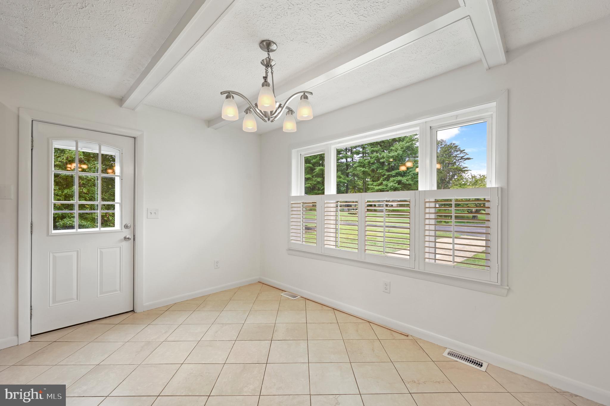 ROLLING HILLS - Residential Lease