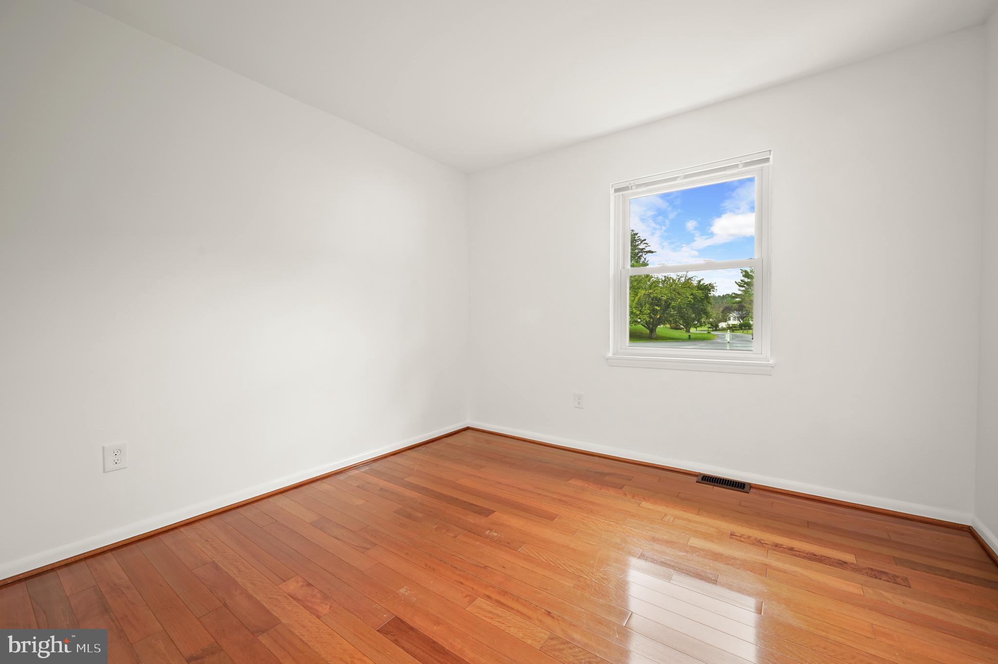 ROLLING HILLS - Residential Lease