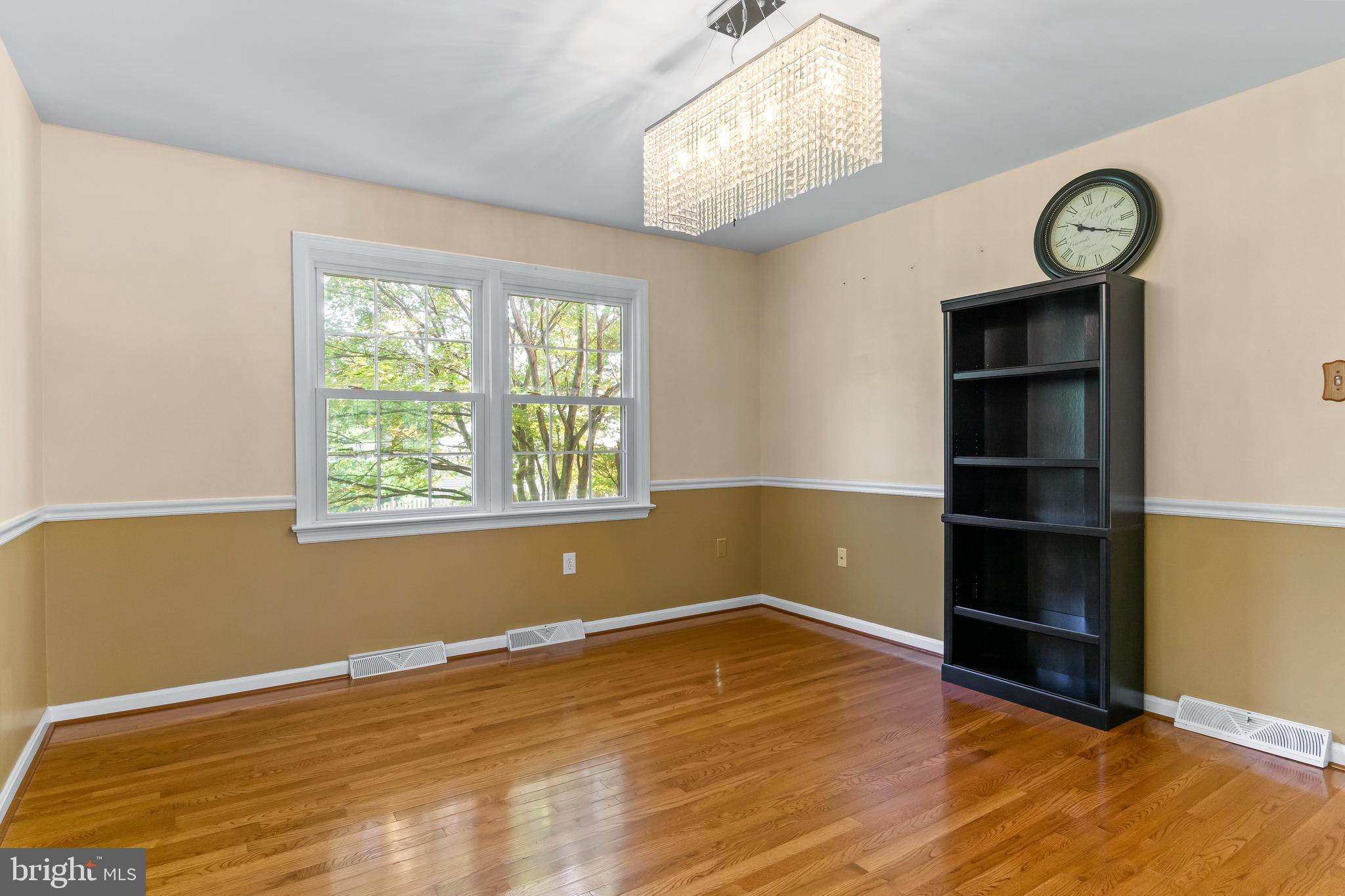 COLONIAL PARK EAST - Residential Lease