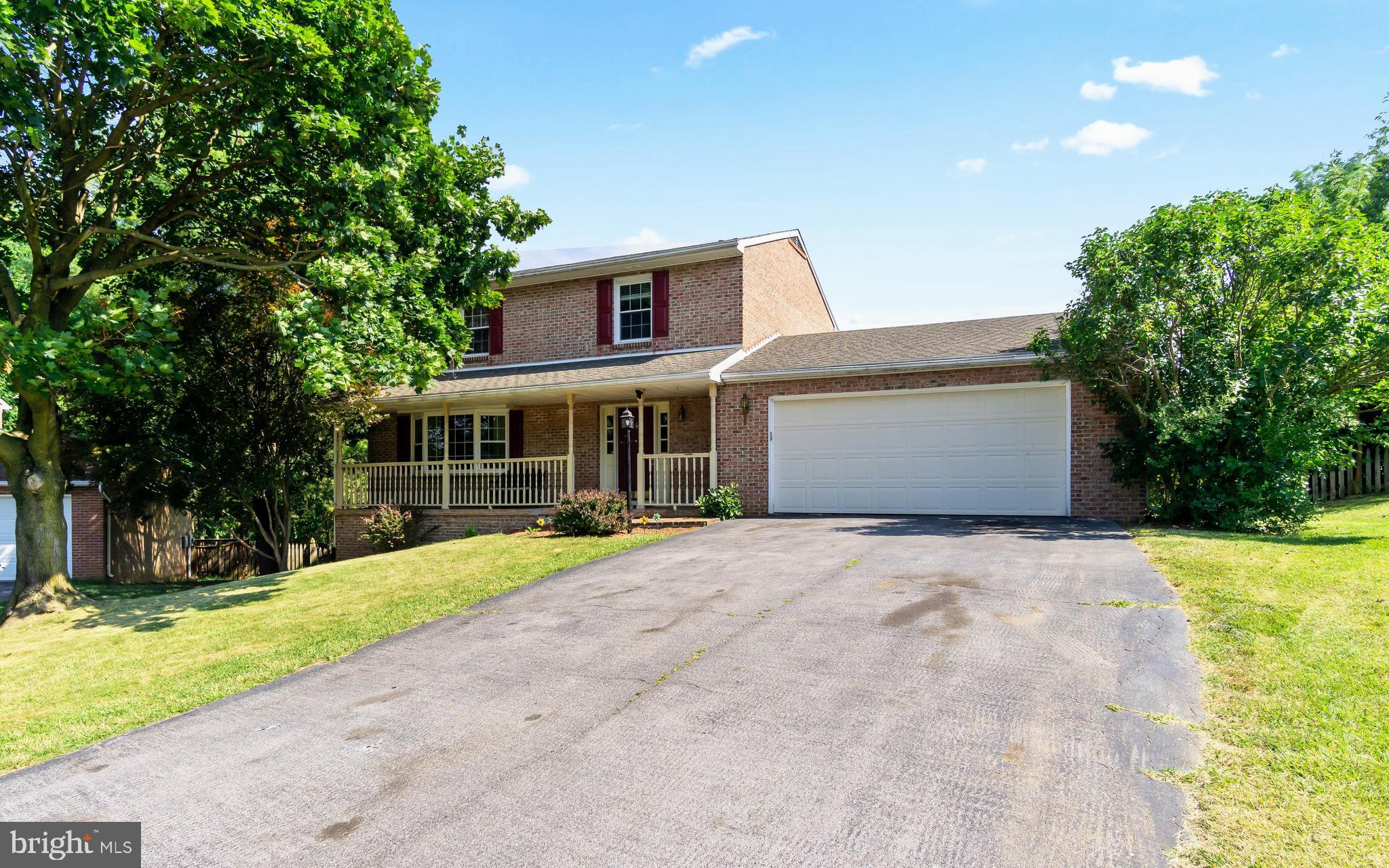 COLONIAL PARK EAST - Residential Lease