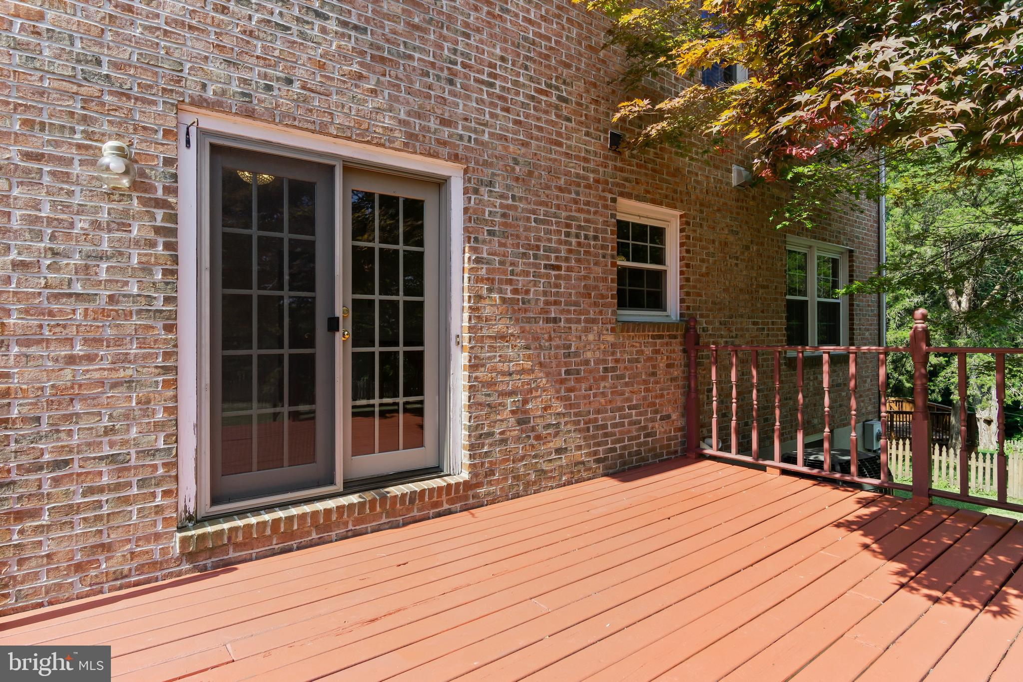 COLONIAL PARK EAST - Residential Lease