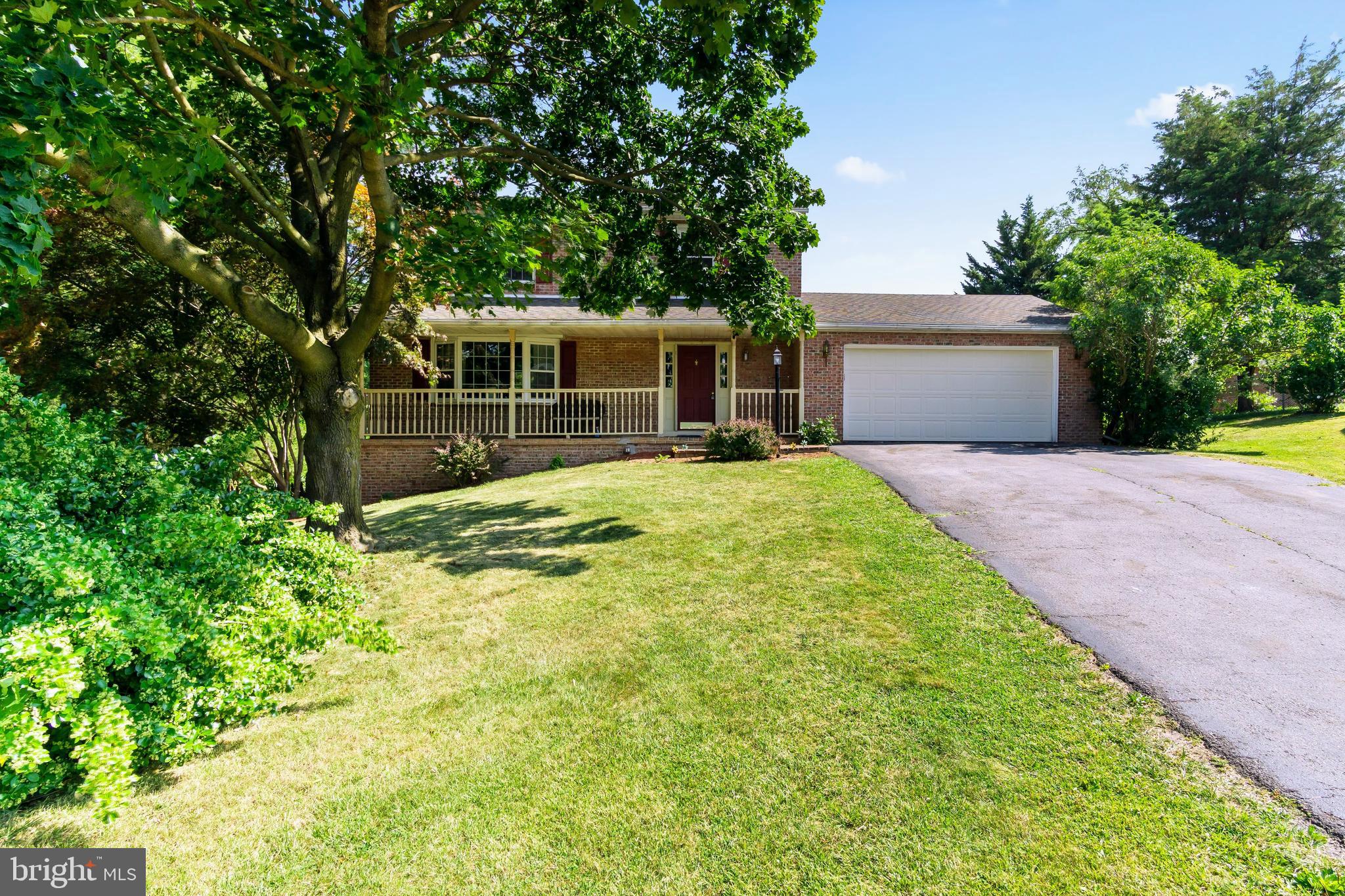 COLONIAL PARK EAST - Residential Lease