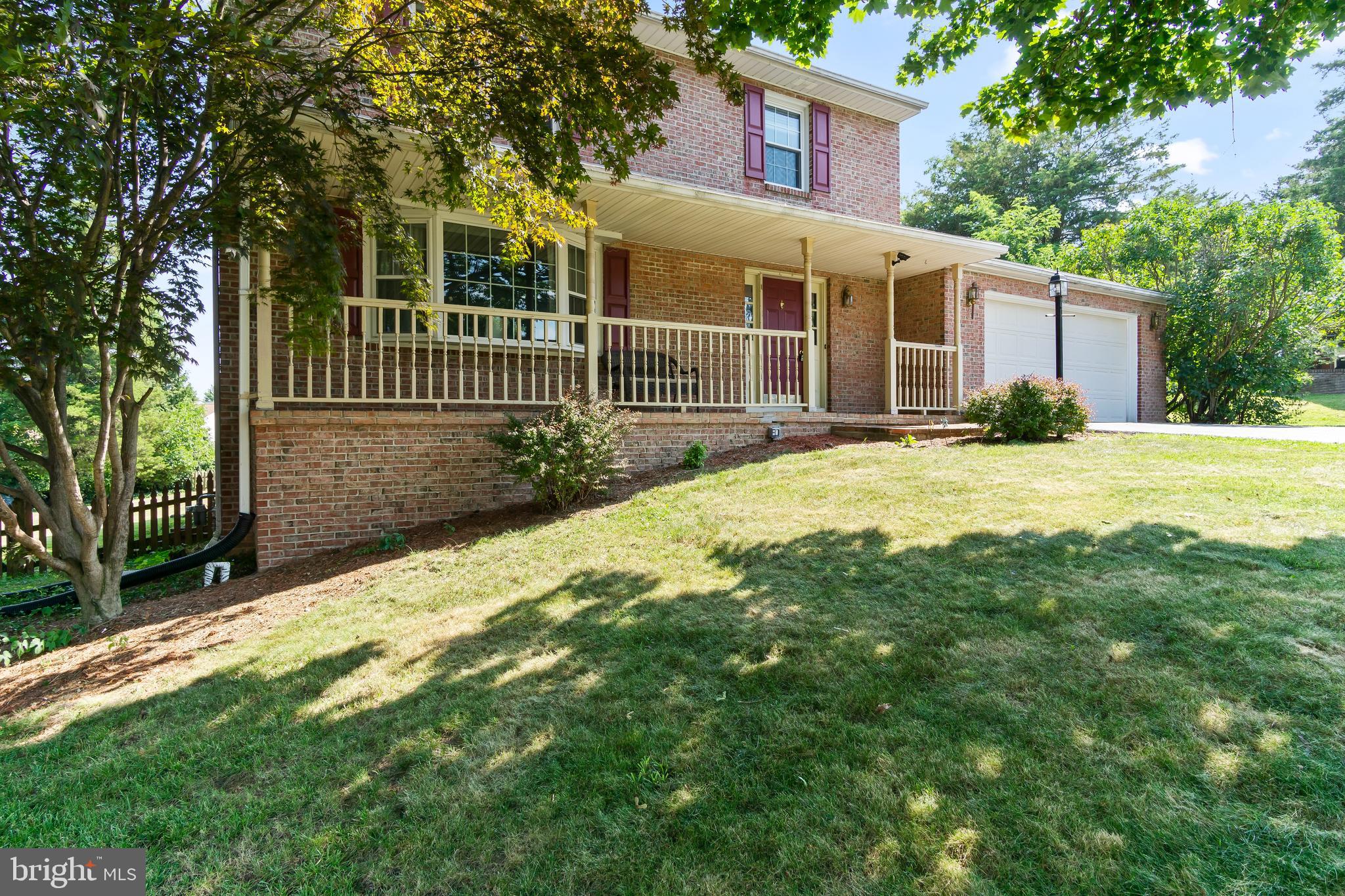 COLONIAL PARK EAST - Residential Lease