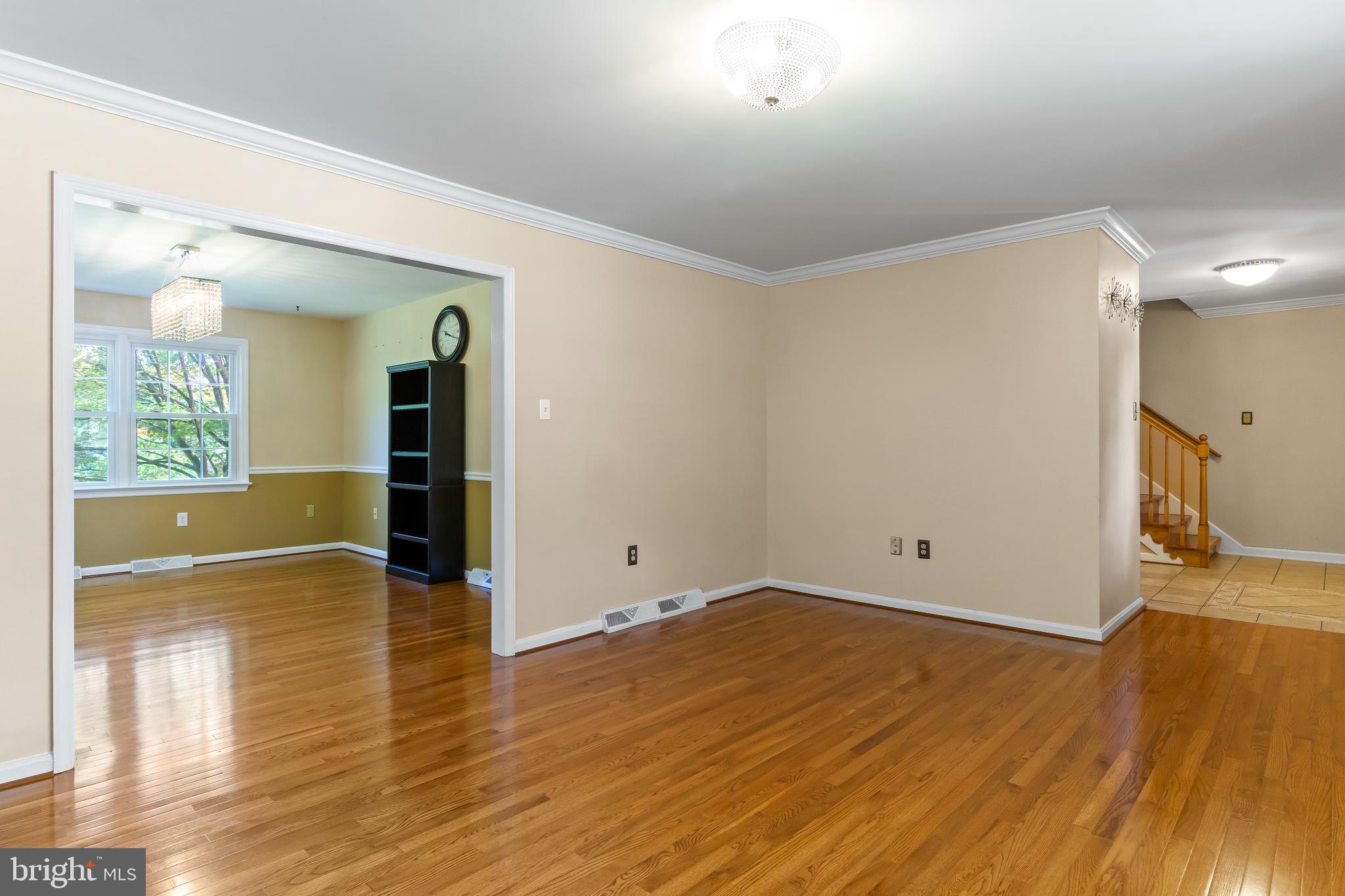 COLONIAL PARK EAST - Residential Lease