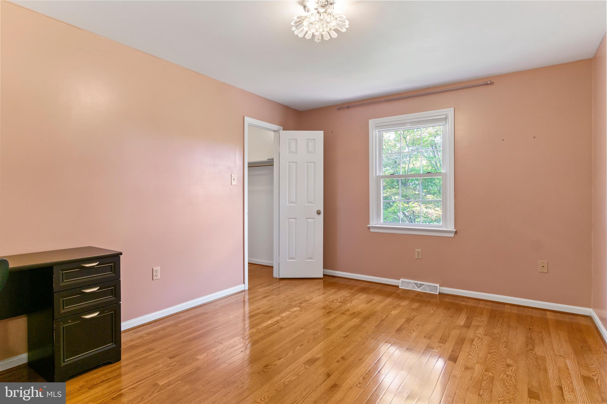 COLONIAL PARK EAST - Residential Lease