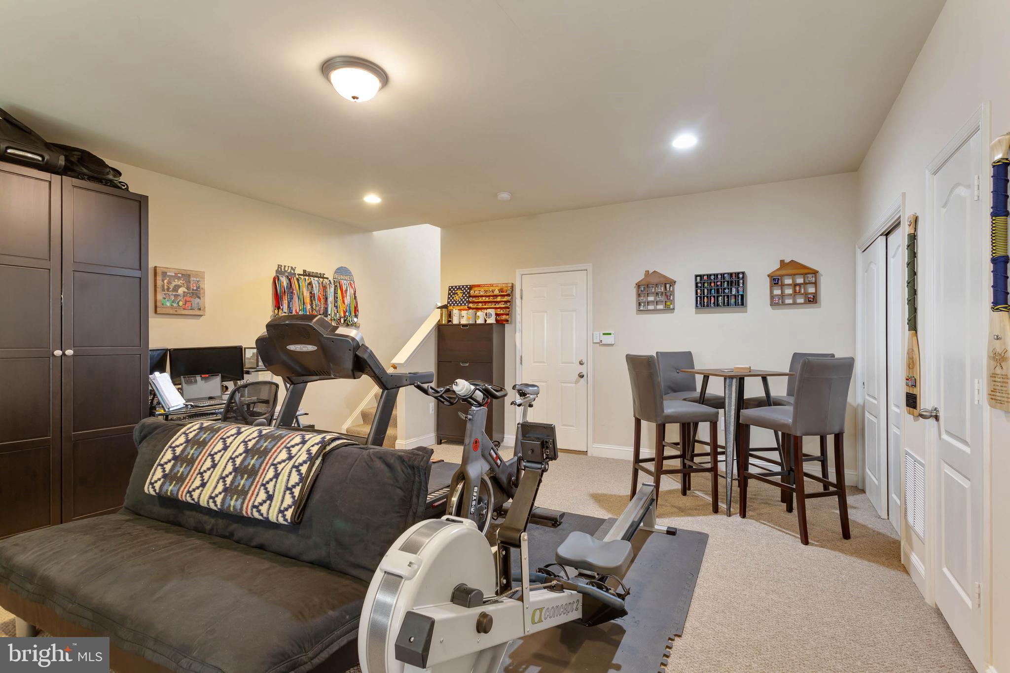 TRIANGLE HIGHLANDS CONDO - Residential