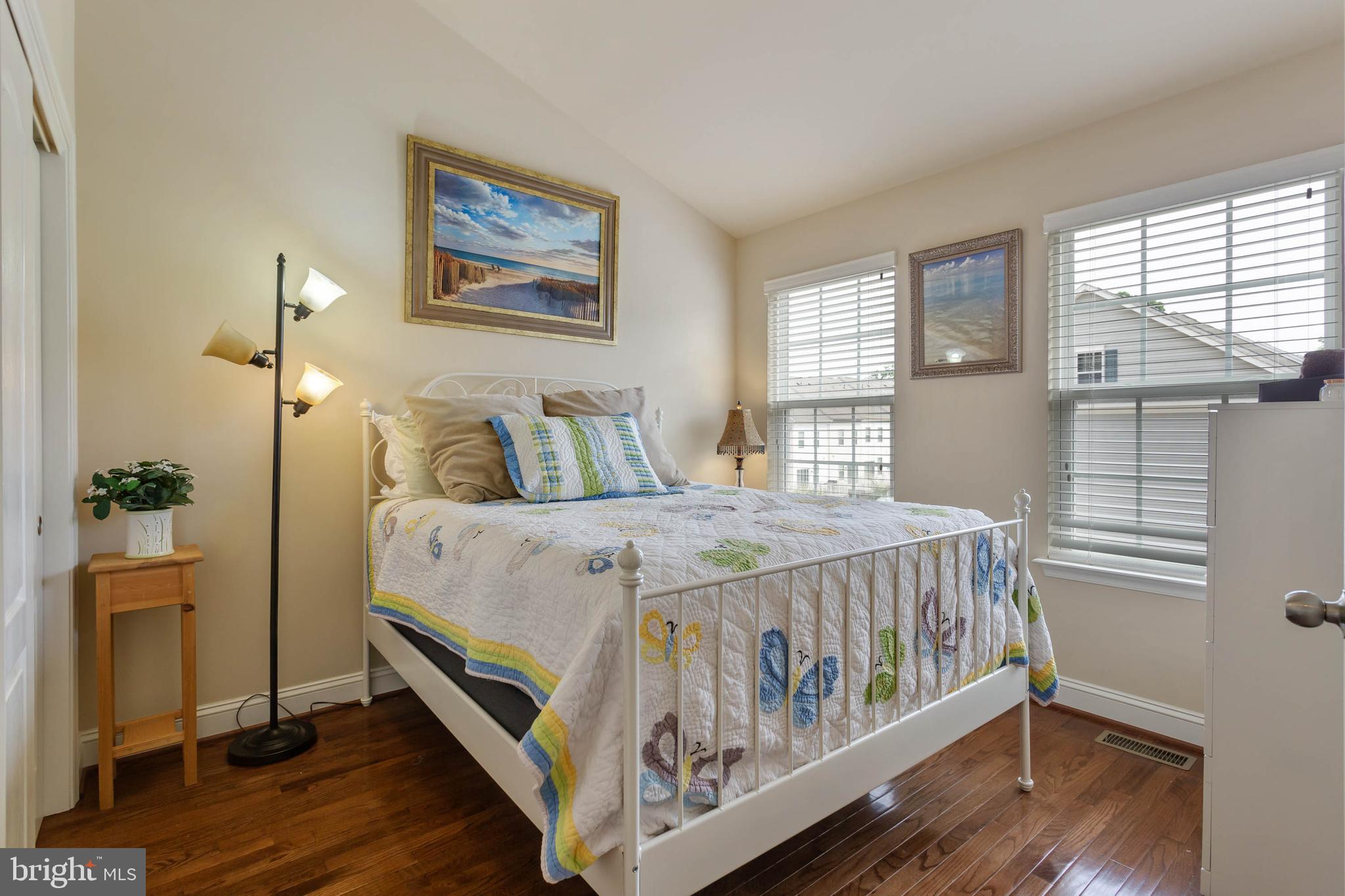 TRIANGLE HIGHLANDS CONDO - Residential