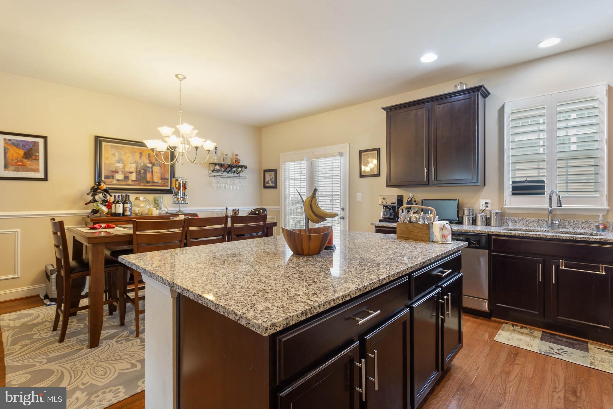 TRIANGLE HIGHLANDS CONDO - Residential