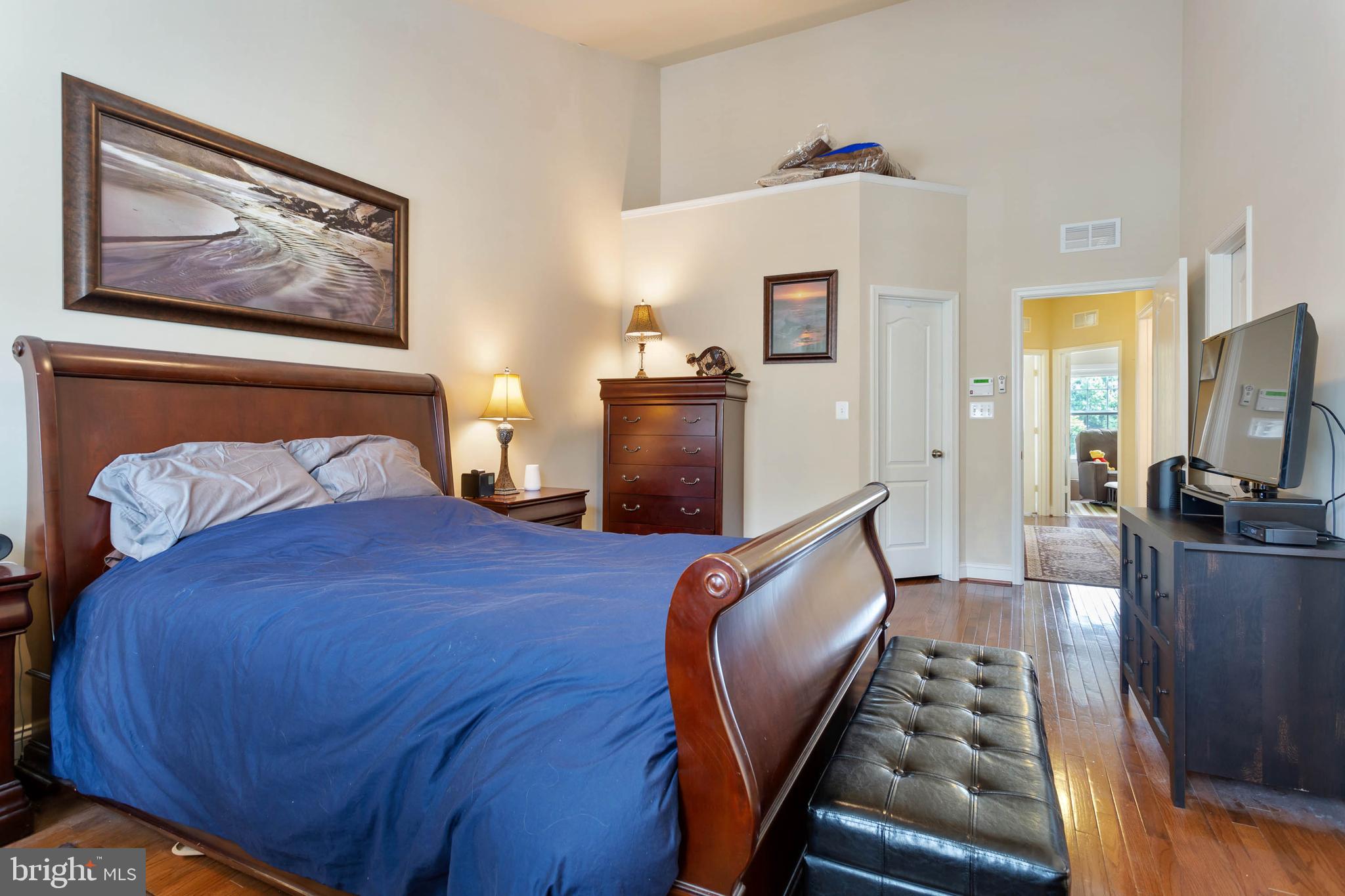 TRIANGLE HIGHLANDS CONDO - Residential