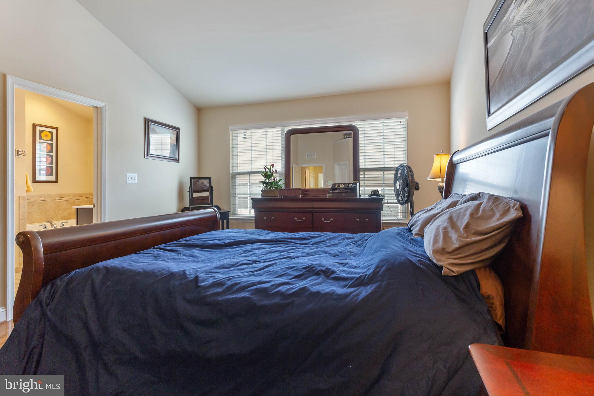TRIANGLE HIGHLANDS CONDO - Residential