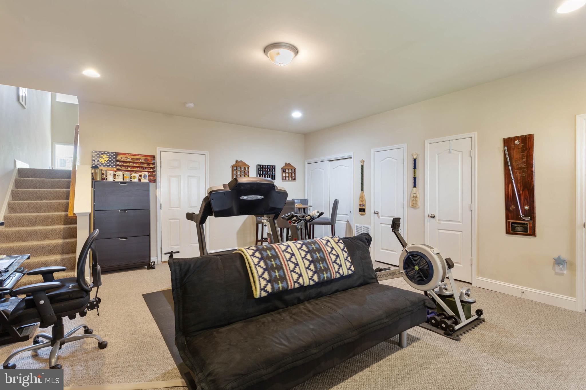 TRIANGLE HIGHLANDS CONDO - Residential