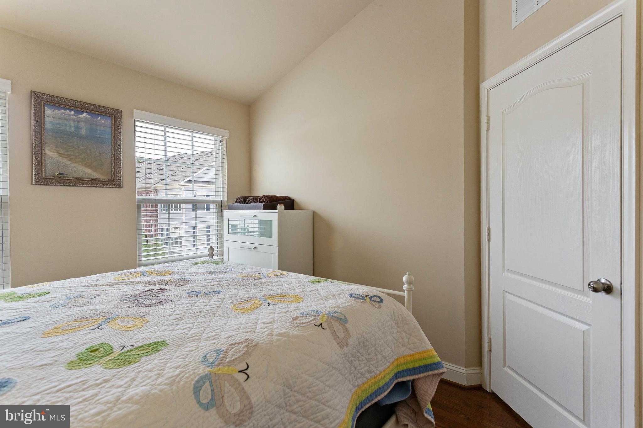 TRIANGLE HIGHLANDS CONDO - Residential