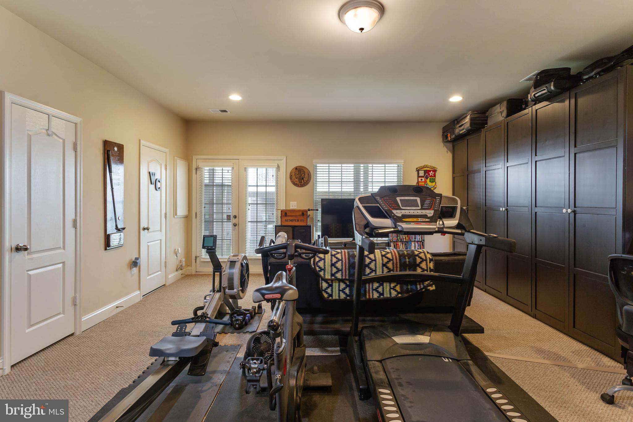TRIANGLE HIGHLANDS CONDO - Residential