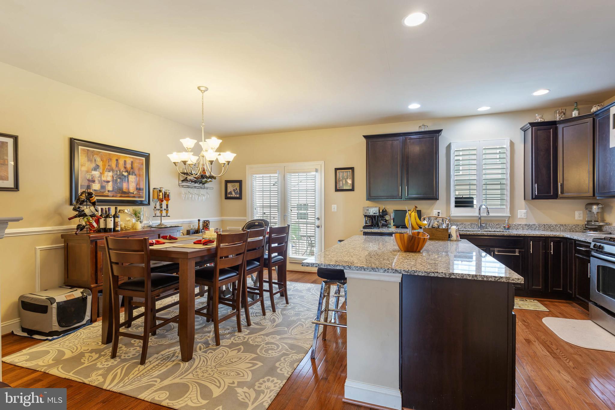 TRIANGLE HIGHLANDS CONDO - Residential