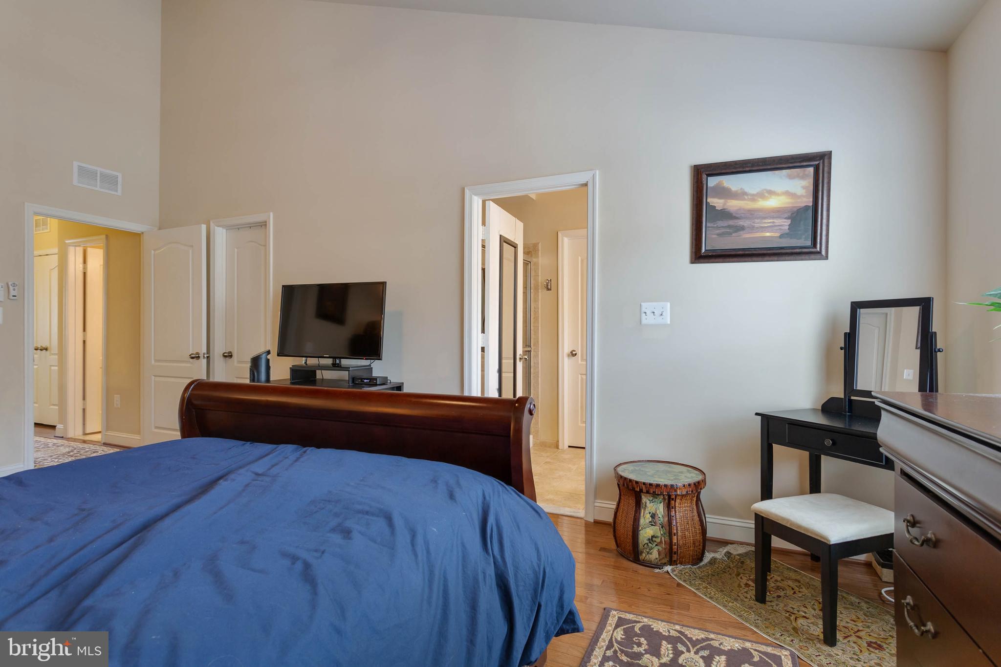 TRIANGLE HIGHLANDS CONDO - Residential
