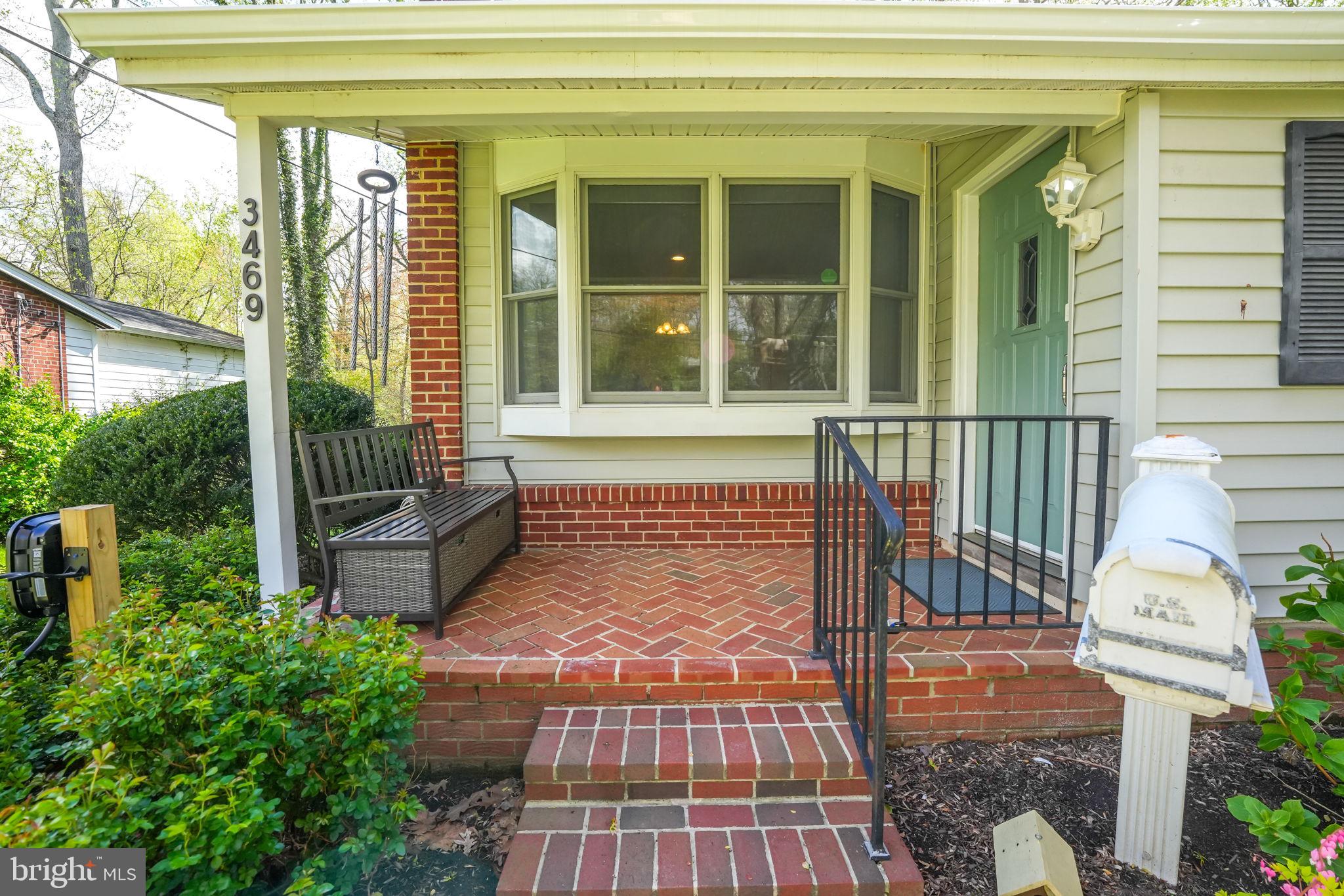 VALLEY BROOK - Residential Lease