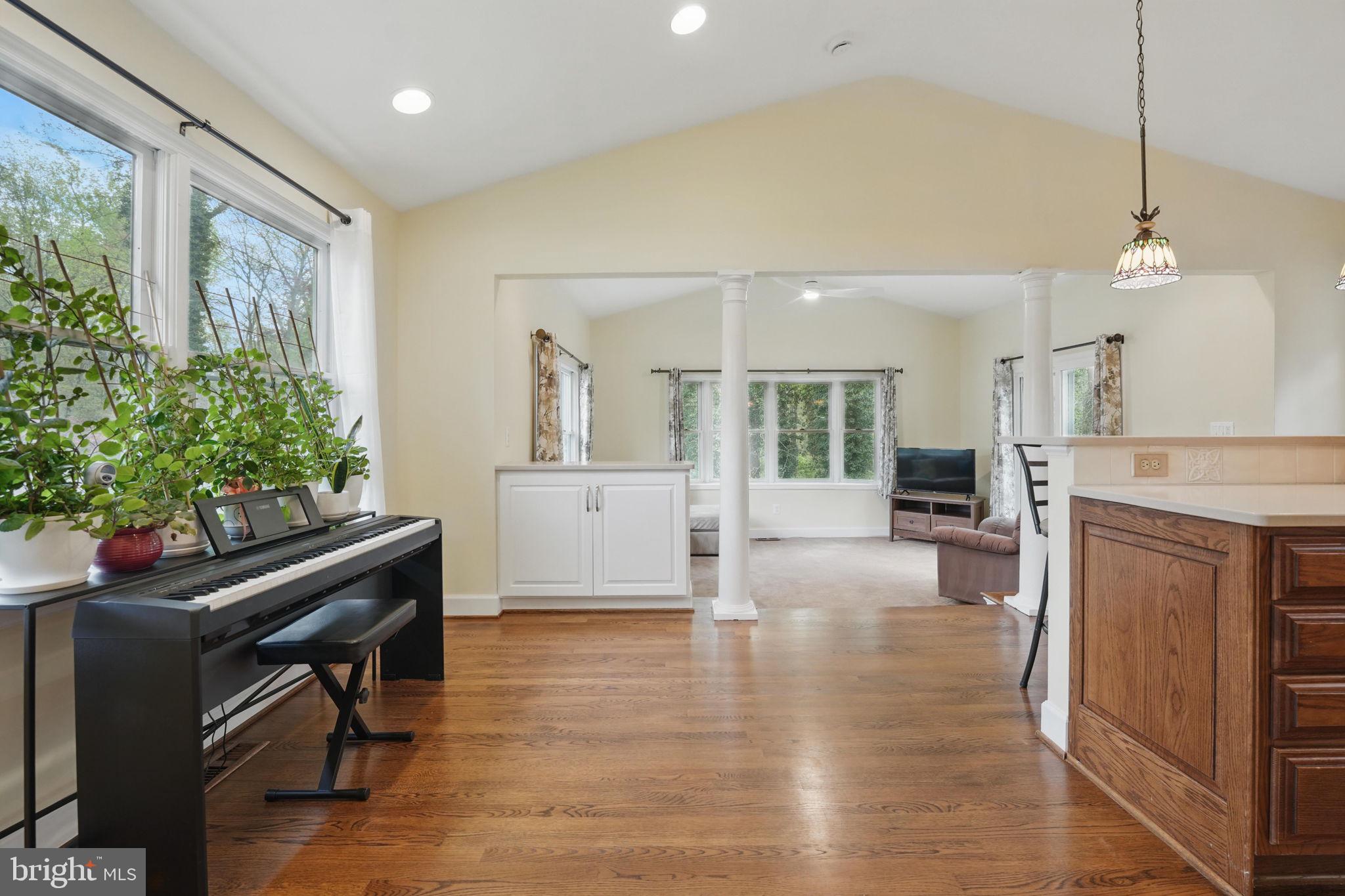 VALLEY BROOK - Residential Lease