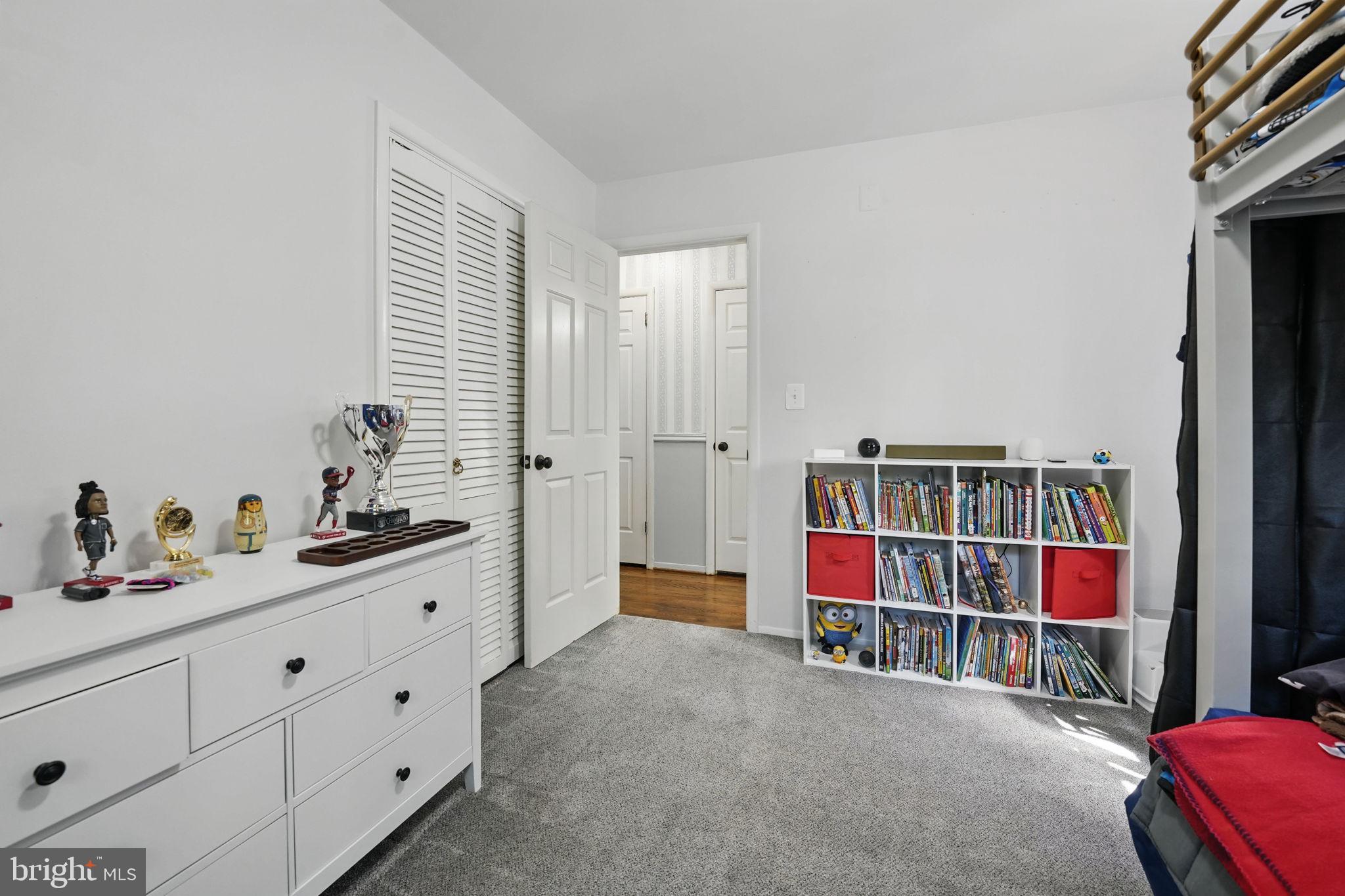 VALLEY BROOK - Residential Lease