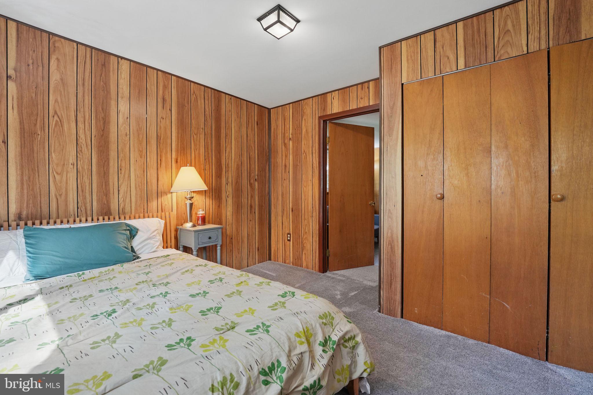 VALLEY BROOK - Residential Lease