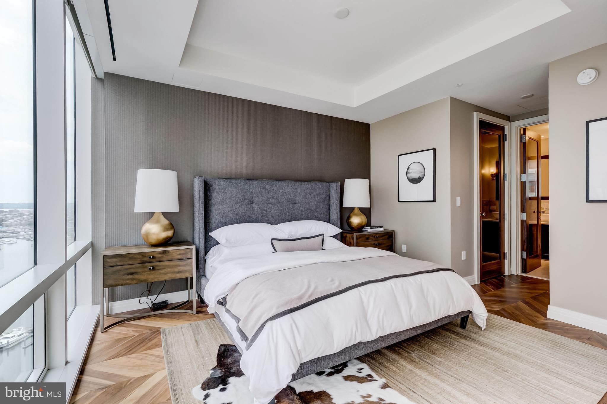 FOUR SEASONS PRIVATE RESIDENCES - Residential Lease