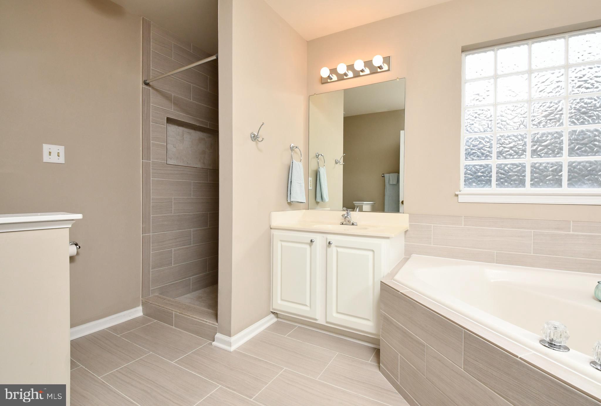 LEE'S HILL NORTH - Residential