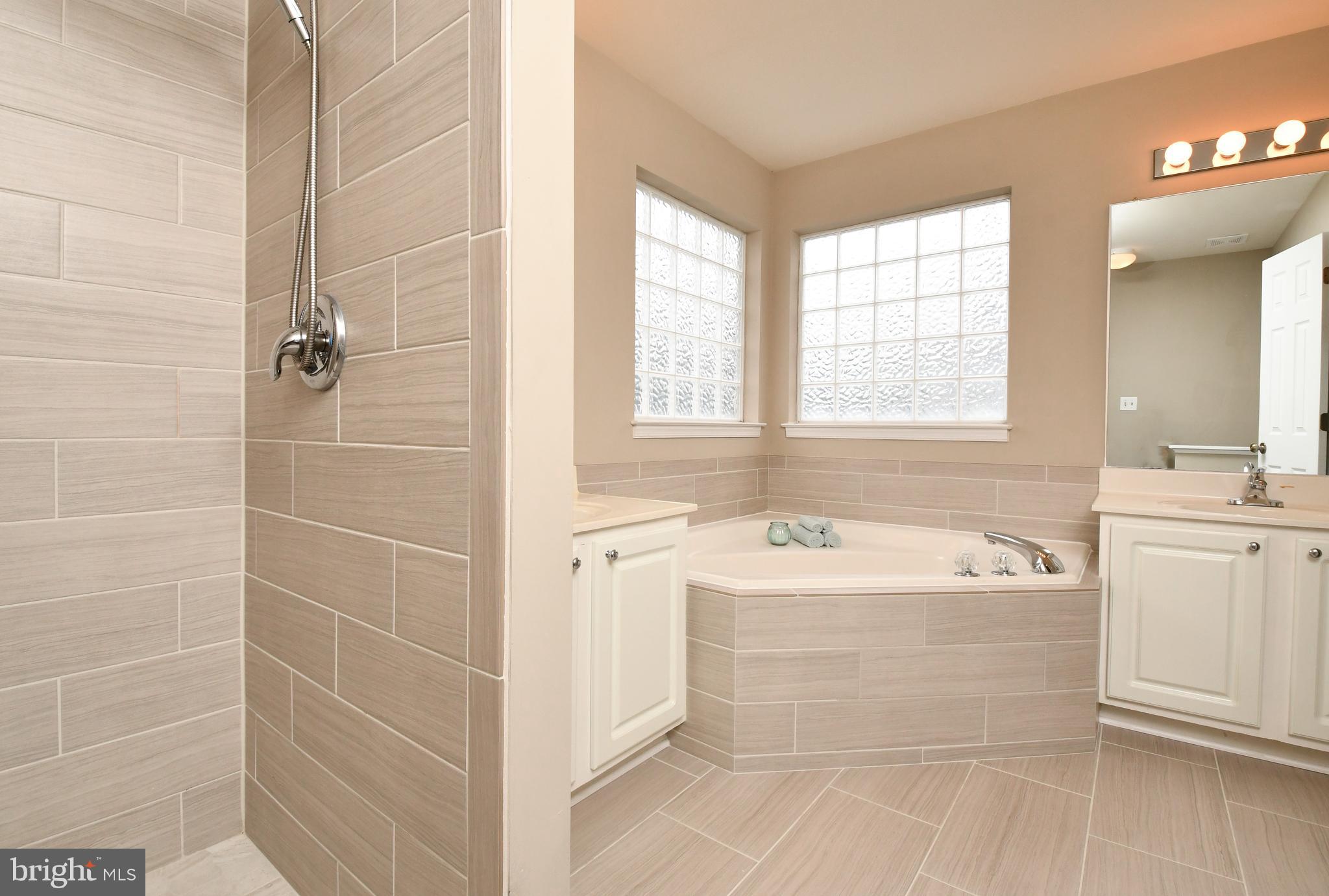 LEE'S HILL NORTH - Residential