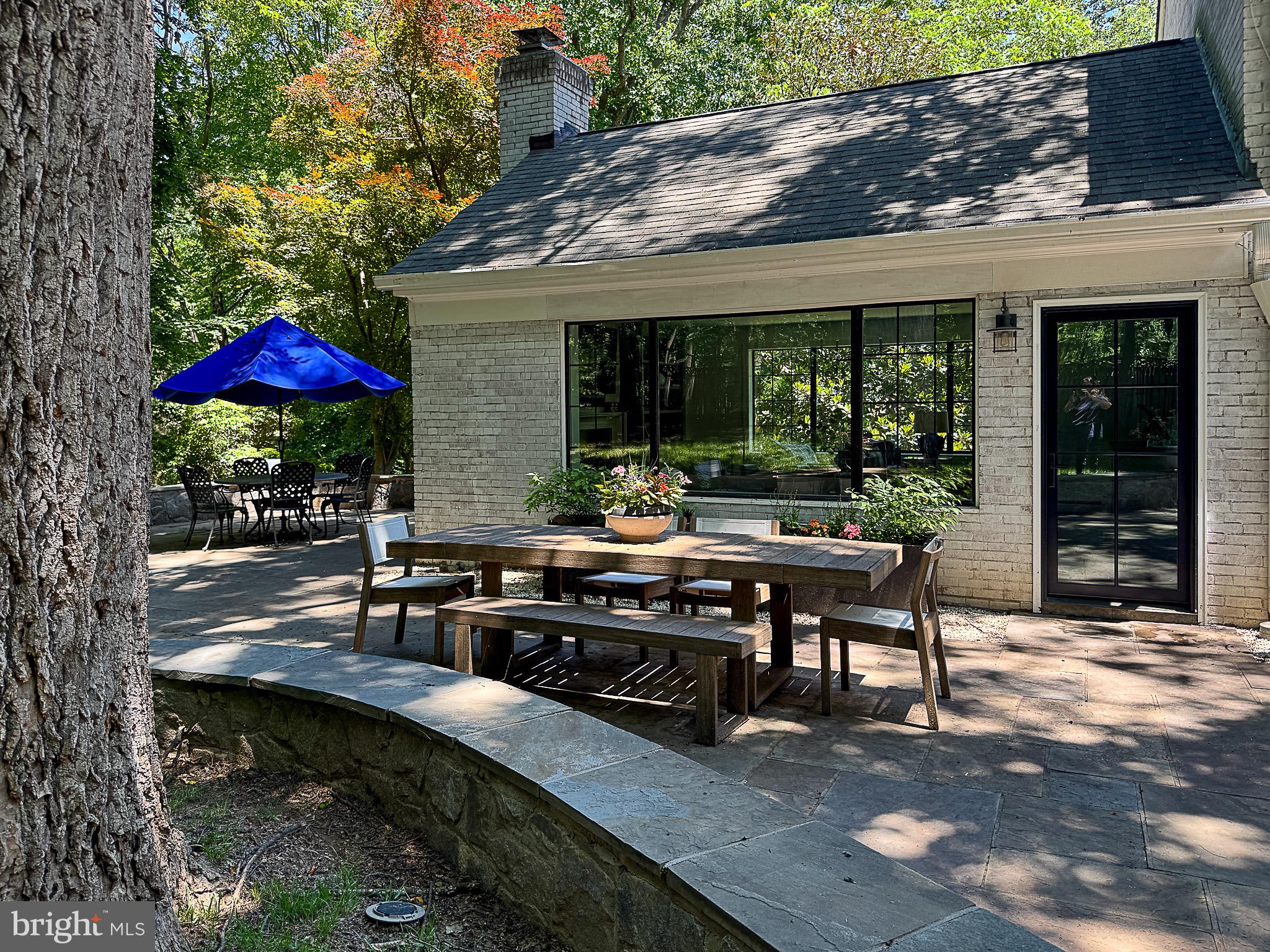 EAGLE ROCK - Residential