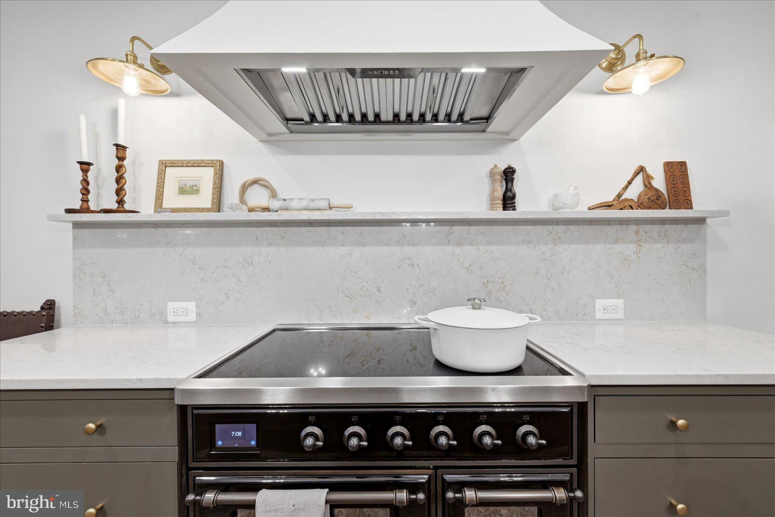 EAGLE ROCK - Residential