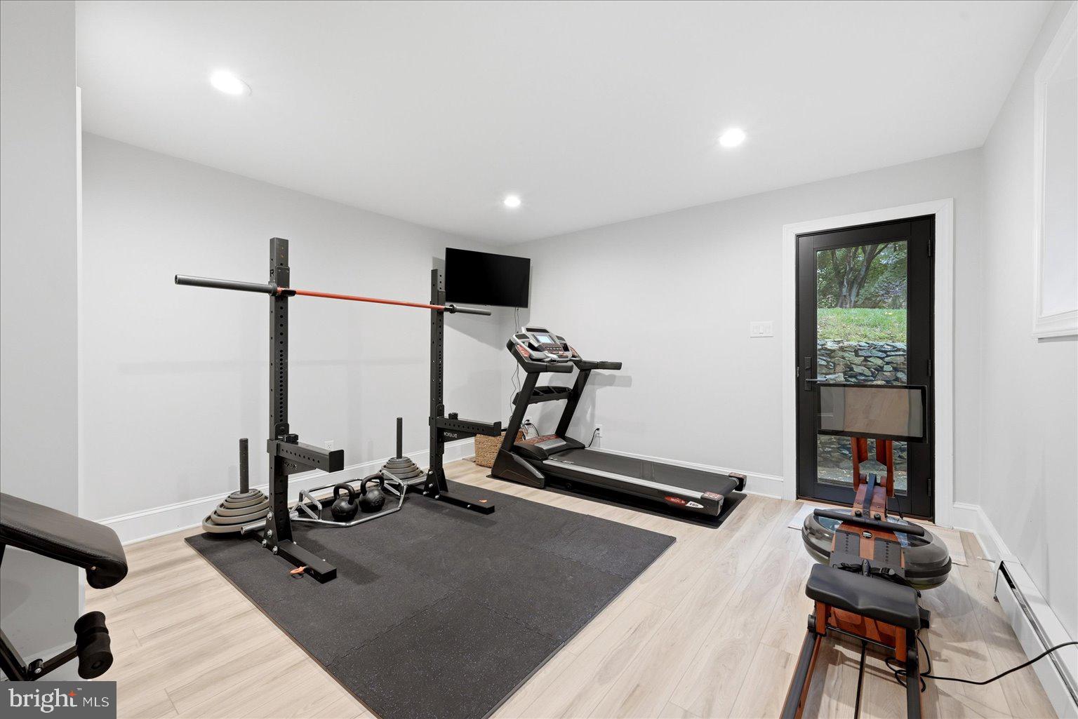 EAGLE ROCK - Residential