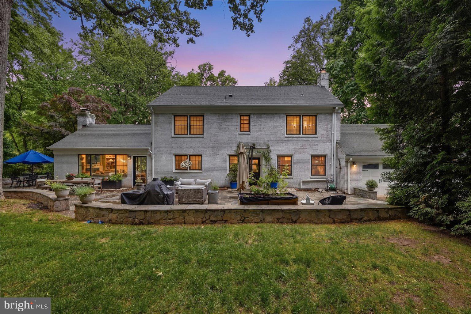 EAGLE ROCK - Residential